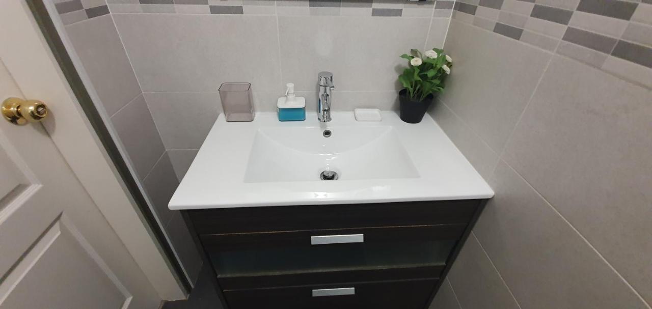 Apartaments B O D Collblanc L'Hospitalet de Llobregat Exteriér fotografie